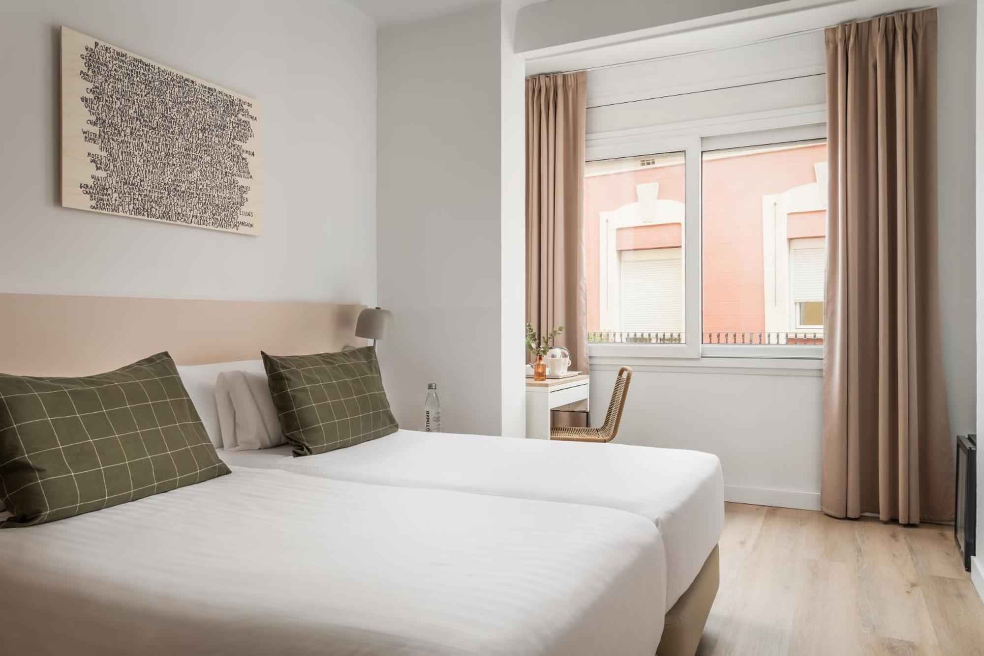 Bypillow Erba Girona Dış mekan fotoğraf