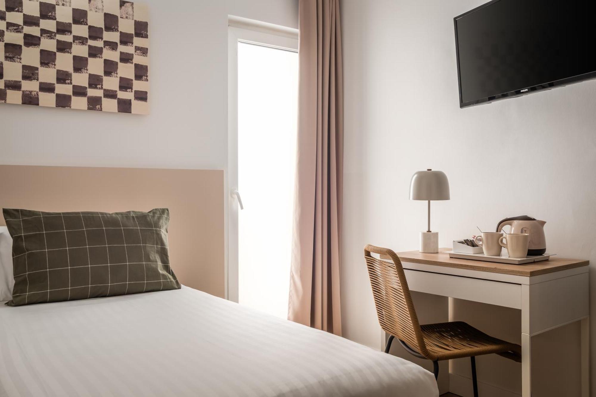 Bypillow Erba Girona Dış mekan fotoğraf
