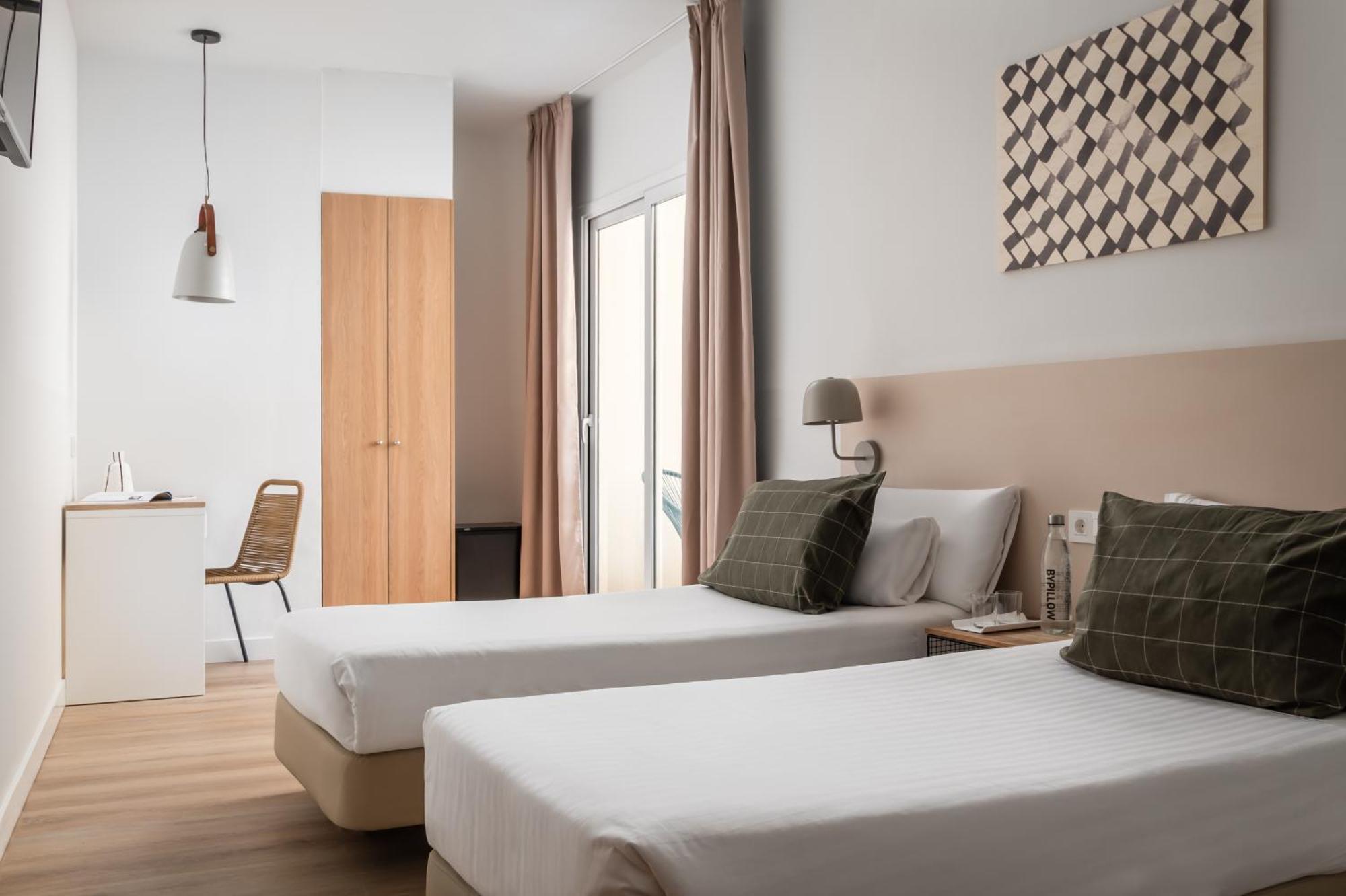 Bypillow Erba Girona Dış mekan fotoğraf