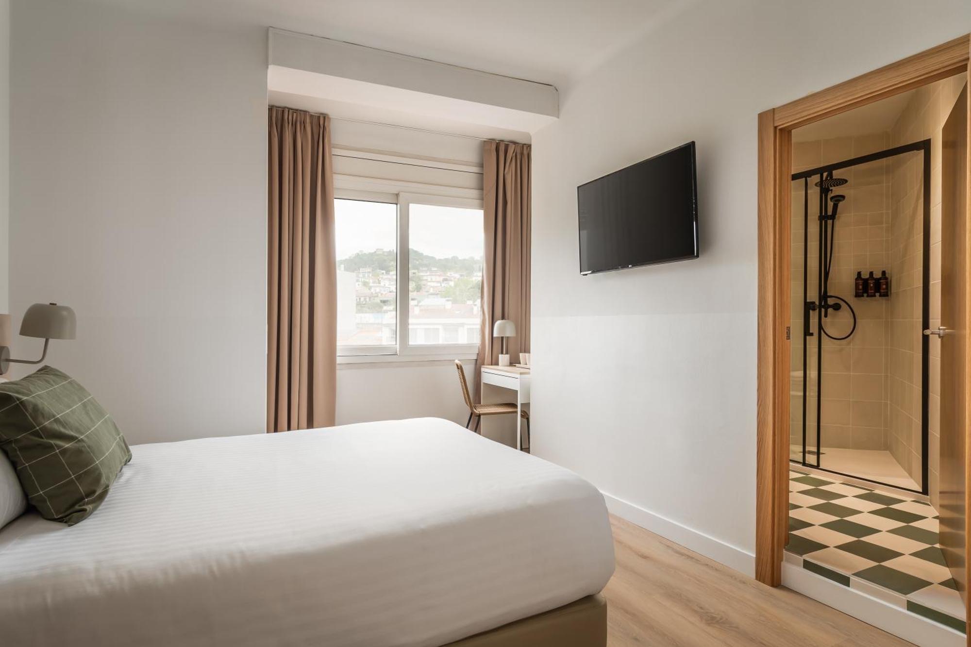 Bypillow Erba Girona Dış mekan fotoğraf