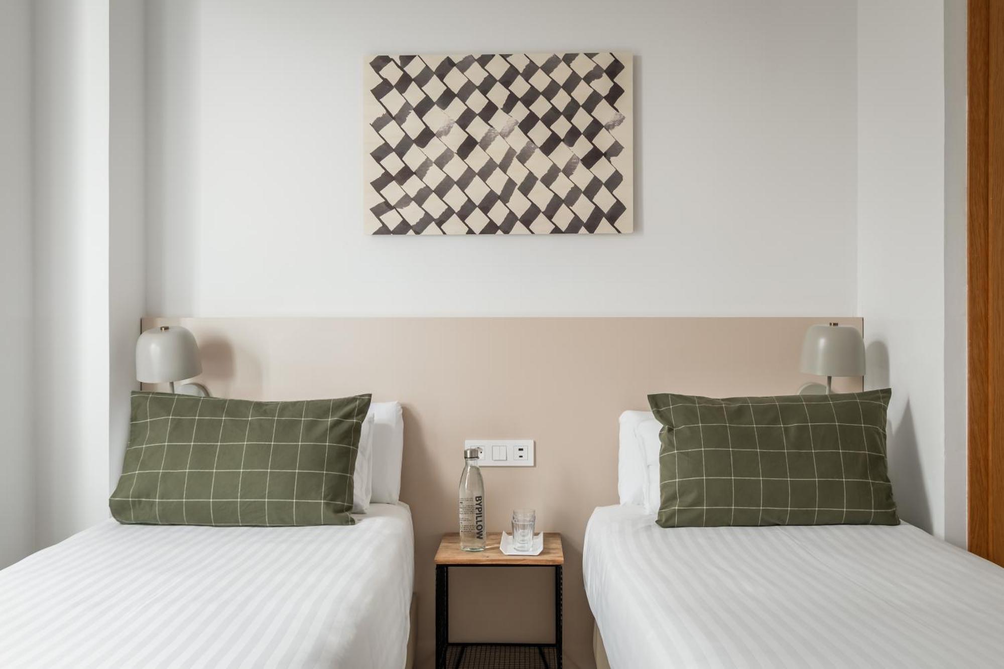 Bypillow Erba Girona Dış mekan fotoğraf